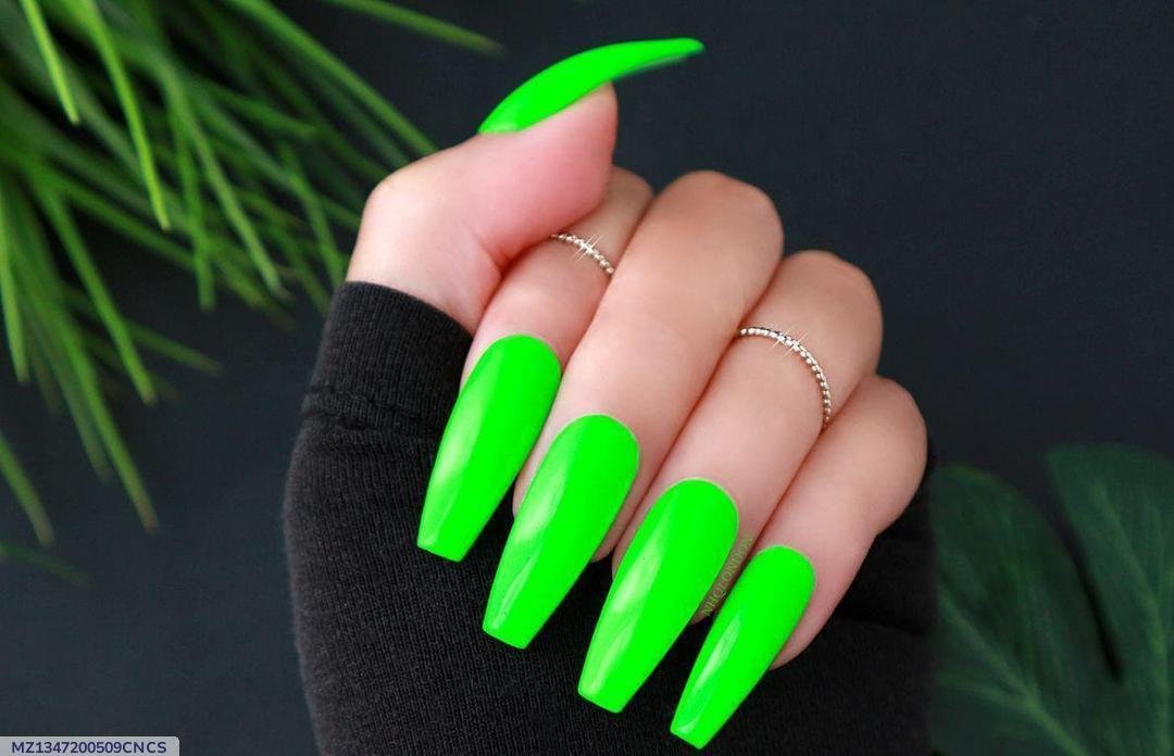 Green Stiletto Fake Nails – ABS Professional Manicure Set - Image 3