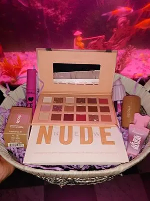 Nude Eyeshadow Kit with Face Mask 80g Multicolor – Makeup & Skincare Set - Image 3