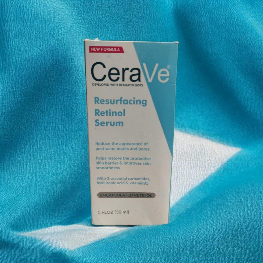 CeraVe Resurfacing Retinol Serum 30ml – Retinol Face Serum for Pores, Texture, Dark Marks & Smoother-Looking Skin - Image 2