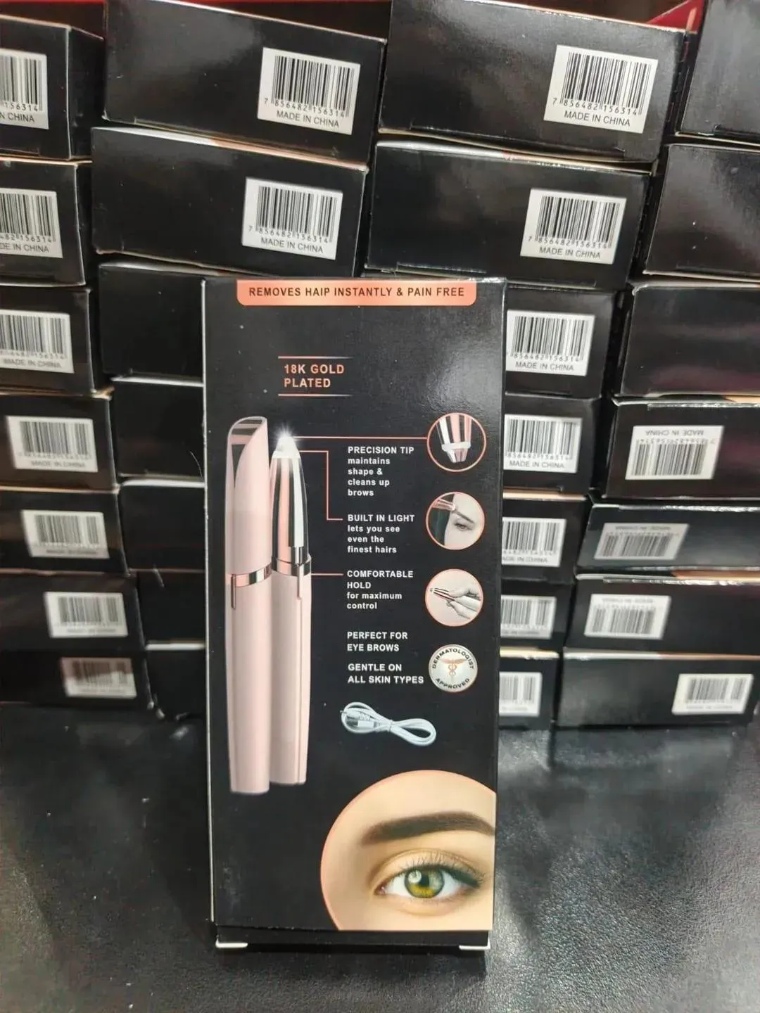 Rechargeable Eyebrow Trimmer with Box Packaging - Image 3